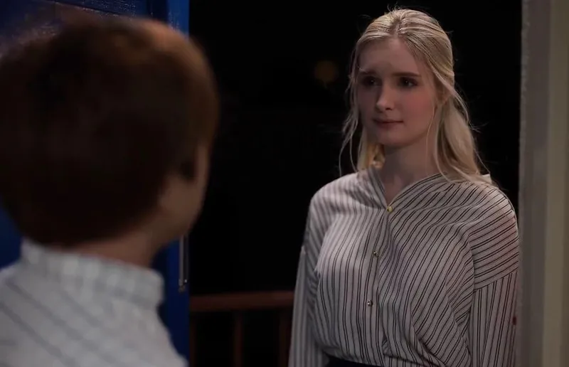 Cô đơn nơi xứ lạ với anh xã già, cô vợ tây được anh hàng xóm an ủi